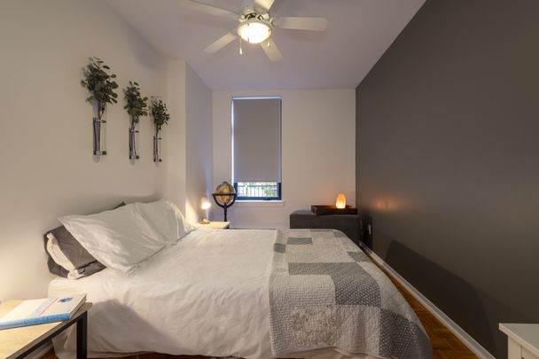 Appartement lumineux entièrement meublé d’une chambre près du métro Rosemont - Photo 1