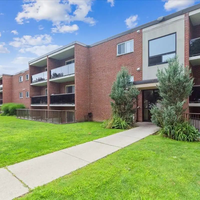 Blackacres Blvd Apartments — 1 Bedroom available at 181,183 Blackacres Blvd, London - Photo 1