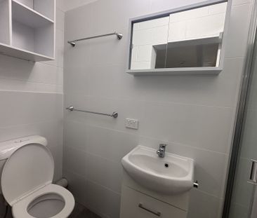 NEWLY RENOVATED CAIRNS CITY APARTMENT, IN SOUGHT LOCATION! - Photo 6
