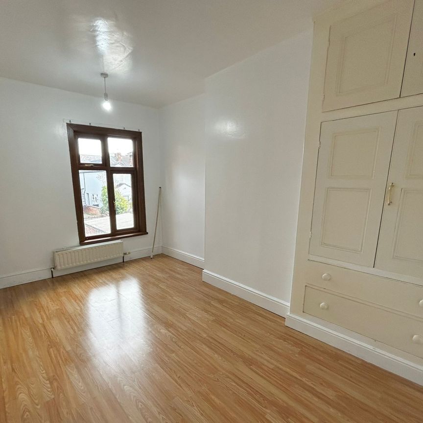 Three bed terrace property - Photo 1