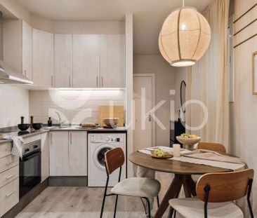 Apartamento de alquiler en Carrer del Comte Borrell, La Nova Esquer... - Photo 4