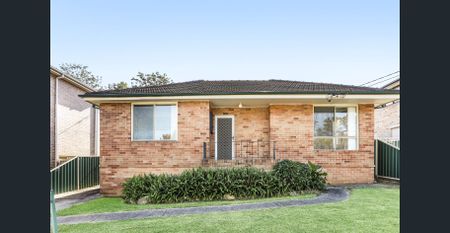 Charming Brick Home in a Prime Location - Photo 5