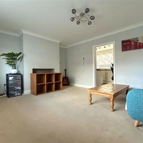 2 Bedroom Terraced Available Arranging tenancy - Photo 1