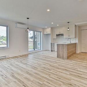 4 1/2 À LOUER- SAINT-LIN-LAURENTIDES - APPARTEMENT À LOUER - Photo 2