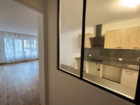 appartement 2 pièces avec balcon - Photo 2