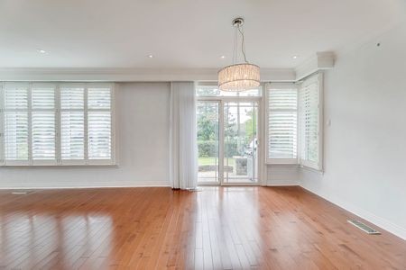 For Lease - 2181 Courtland Drive, Burlington, Ontario - Photo 2