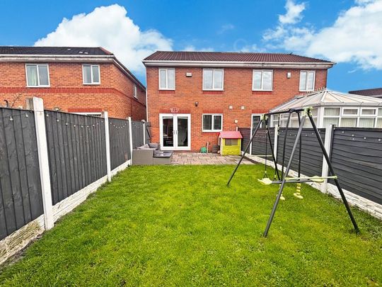 3 bedroom semi-detached house to rent - Photo 1