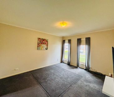 Perfect family home in great location!! - Photo 2