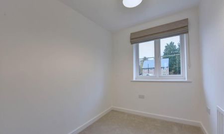 3 bedroom semi-detached house to rent - Photo 4