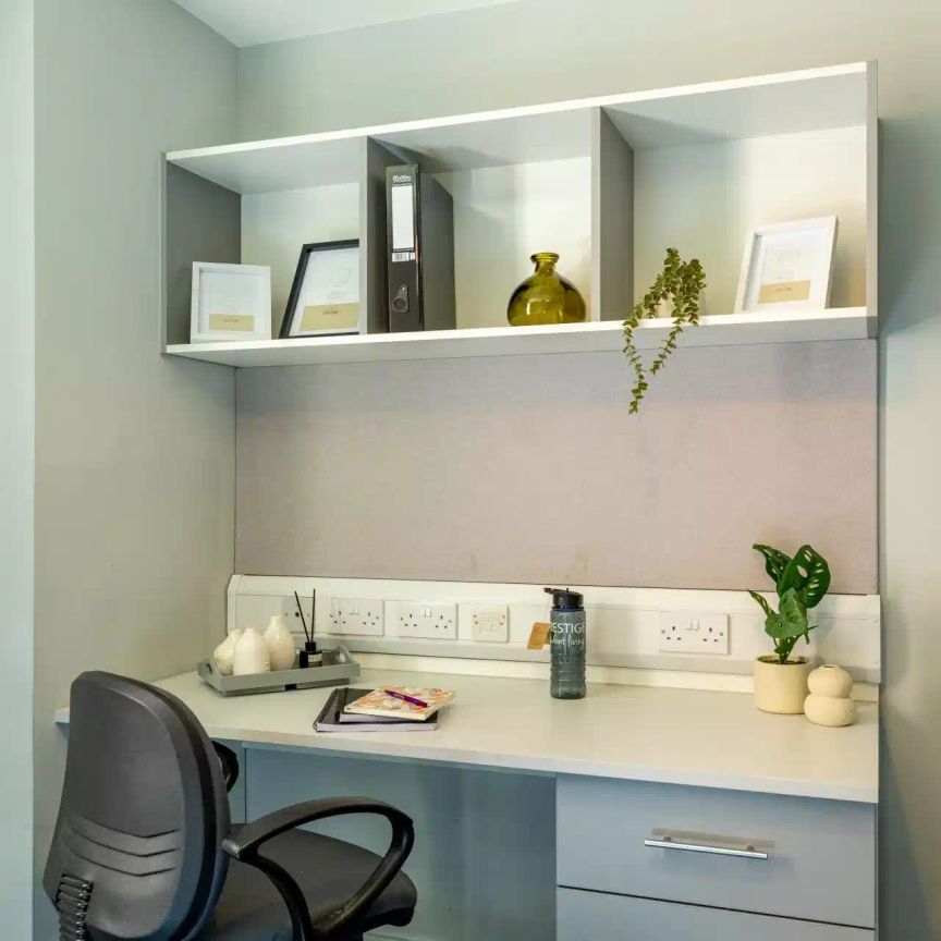 Silver En Suite - Photo 1