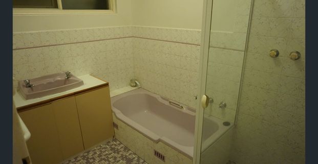 3 Bedroom House Brahma Lodge - Photo 1