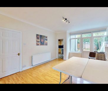 4 Bed Semi-Detached House, Highcroft Gardens, NW11 - Photo 5