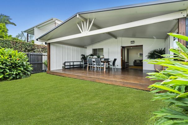 TWO BEDROOM FURNISHED COASTAL DUPLEX - Photo 1