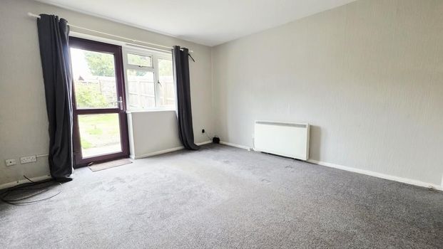 2 bedroom terraced house to rent - Photo 1