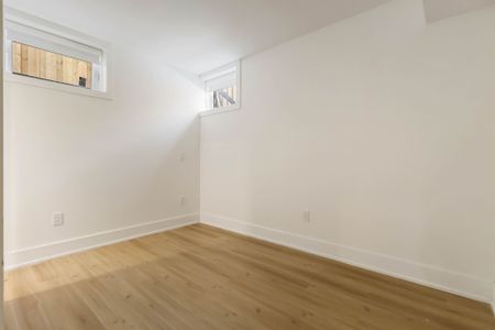 For Lease - 72 Jones Avenue Unit# Unit B, Toronto, Ontario - Photo 2