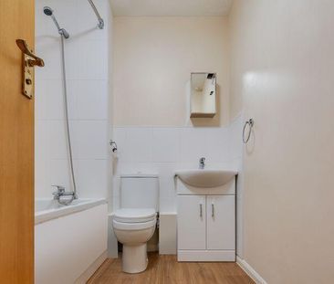 1 bedroom flat to rent - Photo 6