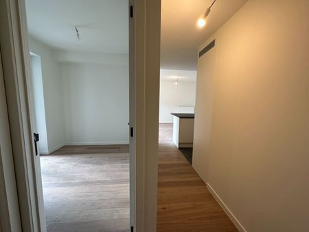 Modern appartement met uitzicht op een sfeervolle binnentuin - Foto 2