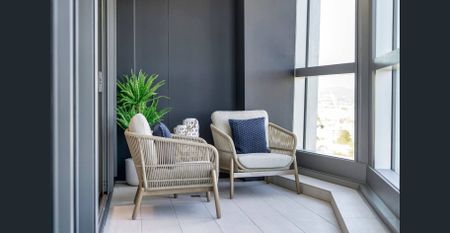 Furnished Luxury Beachfront Sky Home with Unrivalled Views - Photo 5