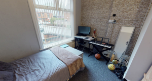 4 Flat 1 Headingley Avenue, Leeds, LS6 3EP - Photo 3