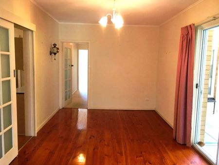 Spacious & Convenient Family Living in the Heart of Ingle Farm - Photo 2