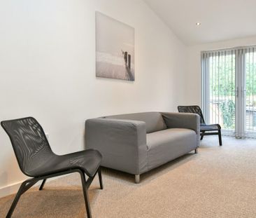 6 bedroom terraced house to rent - Photo 1