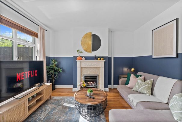 Dedworth Road - Photo 1