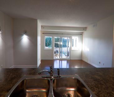 For Lease - 137 HARTHILL Way Unit# C, Barrhaven, Ontario - Photo 5