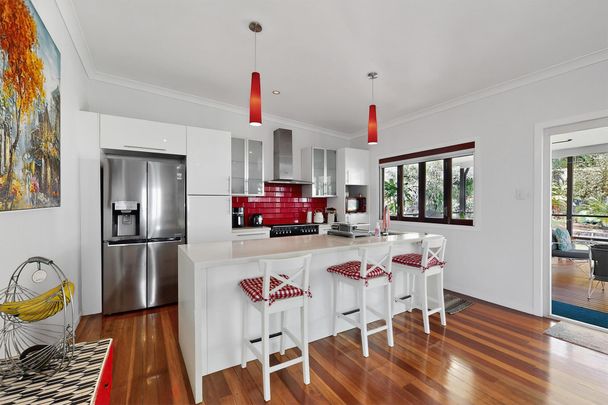 Stunning 3-Bedroom Home with Low Maintenance Garden Take the 3D Virtual Tour - Photo 1