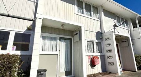 Two Bedroom Townhouse in Elderslea - Photo 5