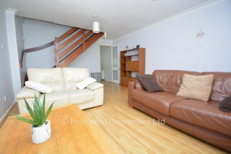 2 bedroom semi-detached house to rent - Photo 2