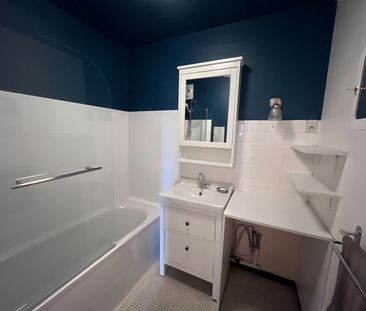 GRAND T2 BIS MEUBLE - SECTEUR ZOLA - Photo 5