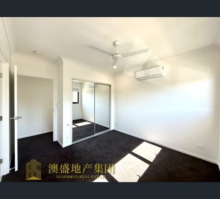8 Archer Cl, Pallara, Qld 4110 - Photo 1