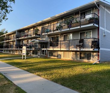 Homestead Manor - Photo 3