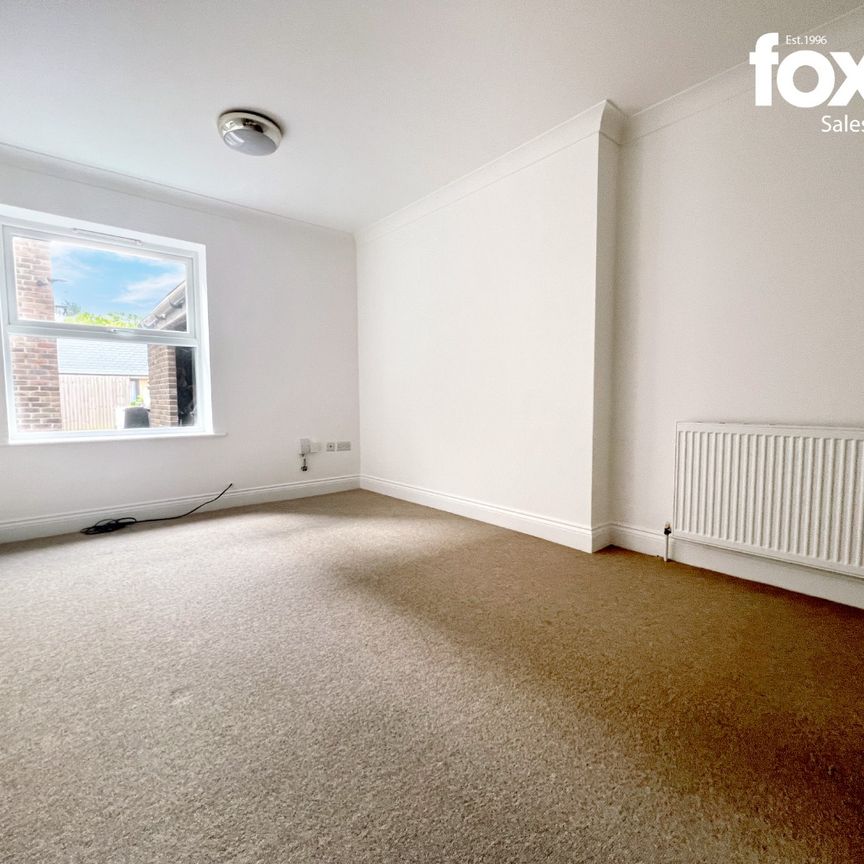 1 bed flat to rent in Christchurch Road, Bournemouth, BH7 - Photo 1