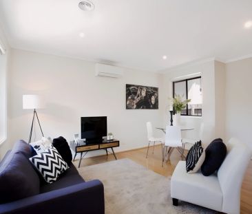 3 Bed, 1 Bath - Photo 2