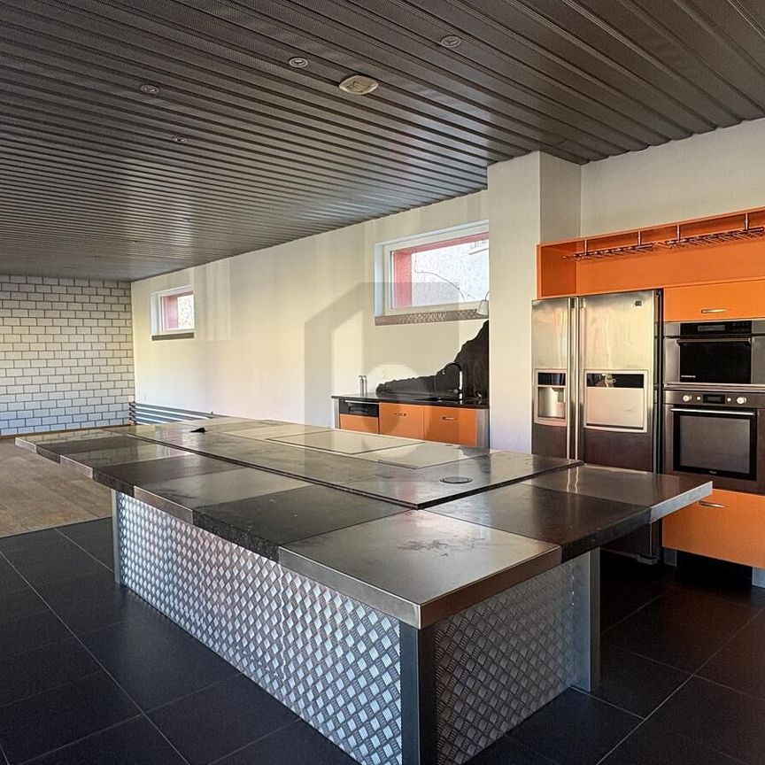 LOFT AU CENTRE VILLE AVEC 2 PLACES DE PARCS - Foto 1