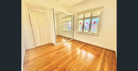 ORIGINAL BEAUTY WITH A MODERN TWIST - Photo 2