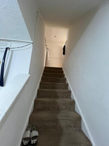 3 bedroom maisonette to rent - Photo 3