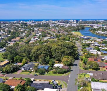 Charming high set home in prime Maroochydore location - Photo 5