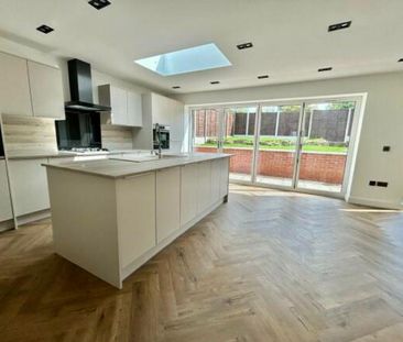 3 bedroom detached house to rent - Photo 4