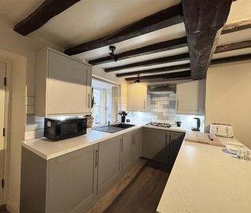 1 bedroom character property to rent - Photo 3