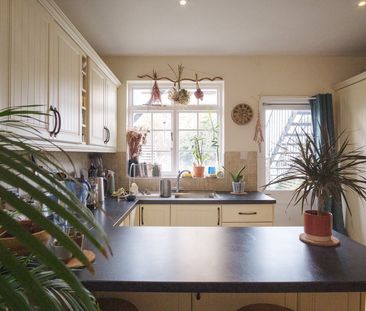 2 Bed Flat, Canon Beck Road, SE16 - Photo 4