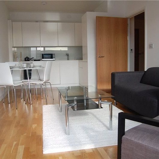 Amelia Street, Elephant and Castle, London, SE17 - Photo 1