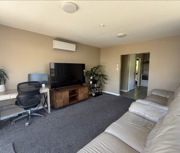 Modern, Private & Spacious – 3 Bedroom Home on Quiet Back Section - Photo 2