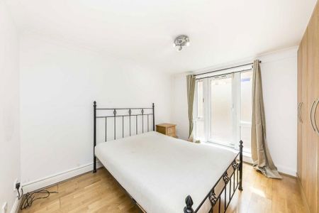 3 bedroom flat to rent - Photo 2