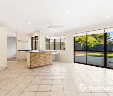 Comfort, Space & Privacy in a Quiet Court Location - Photo 5