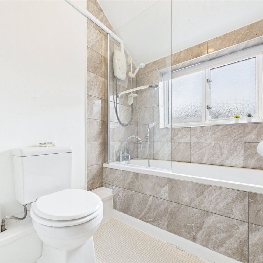 Ednaston Road, Nottingham, Nottinghamshire, NG7 - Photo 1