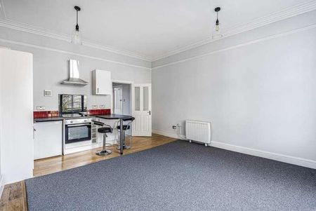 Banbury, Oxfordshire, OX16 - Photo 3