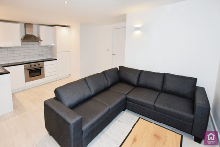 2 bedroom flat to rent - Photo 3