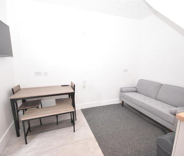 3 bedroom property to rent - Photo 4